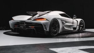 koenigsegg-jesko-absolut